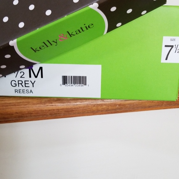 Dress shoes - Picture 3 of 5